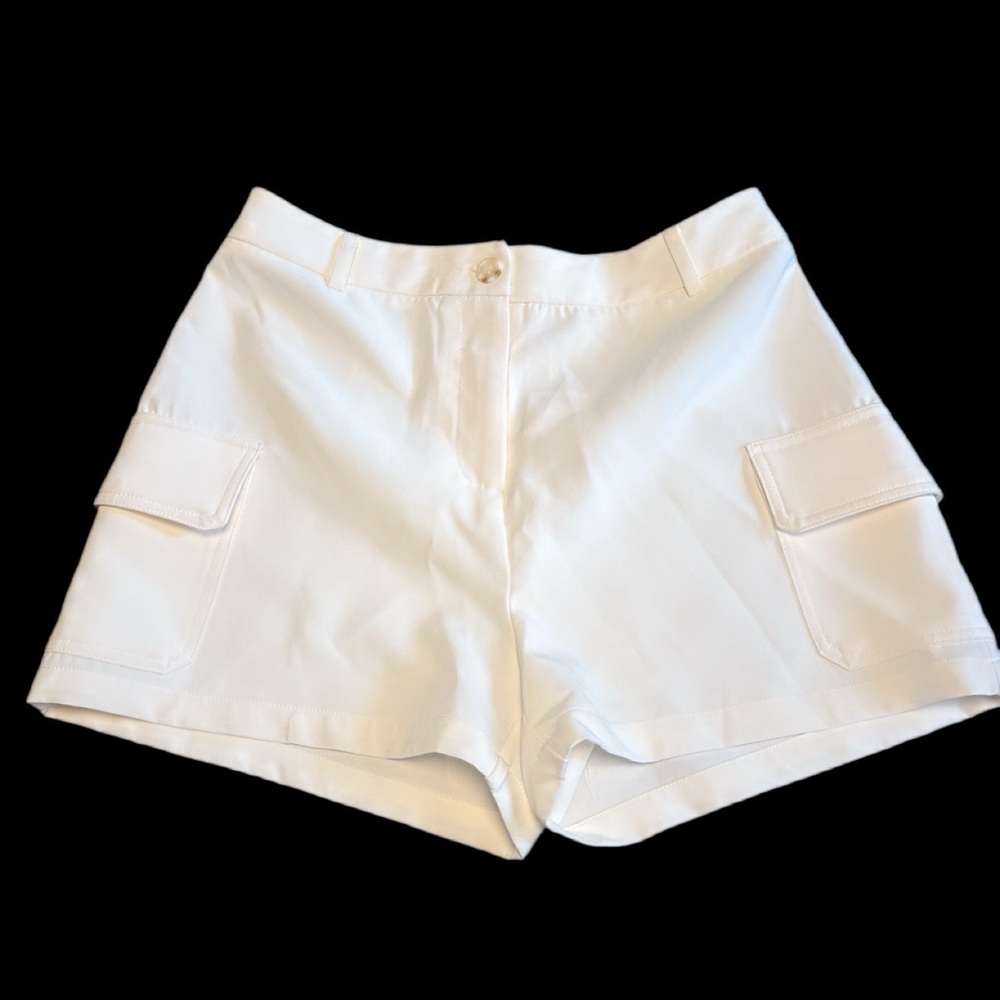 Happily Grey Chic Women's White Cargo Bermuda Shorts M NWT